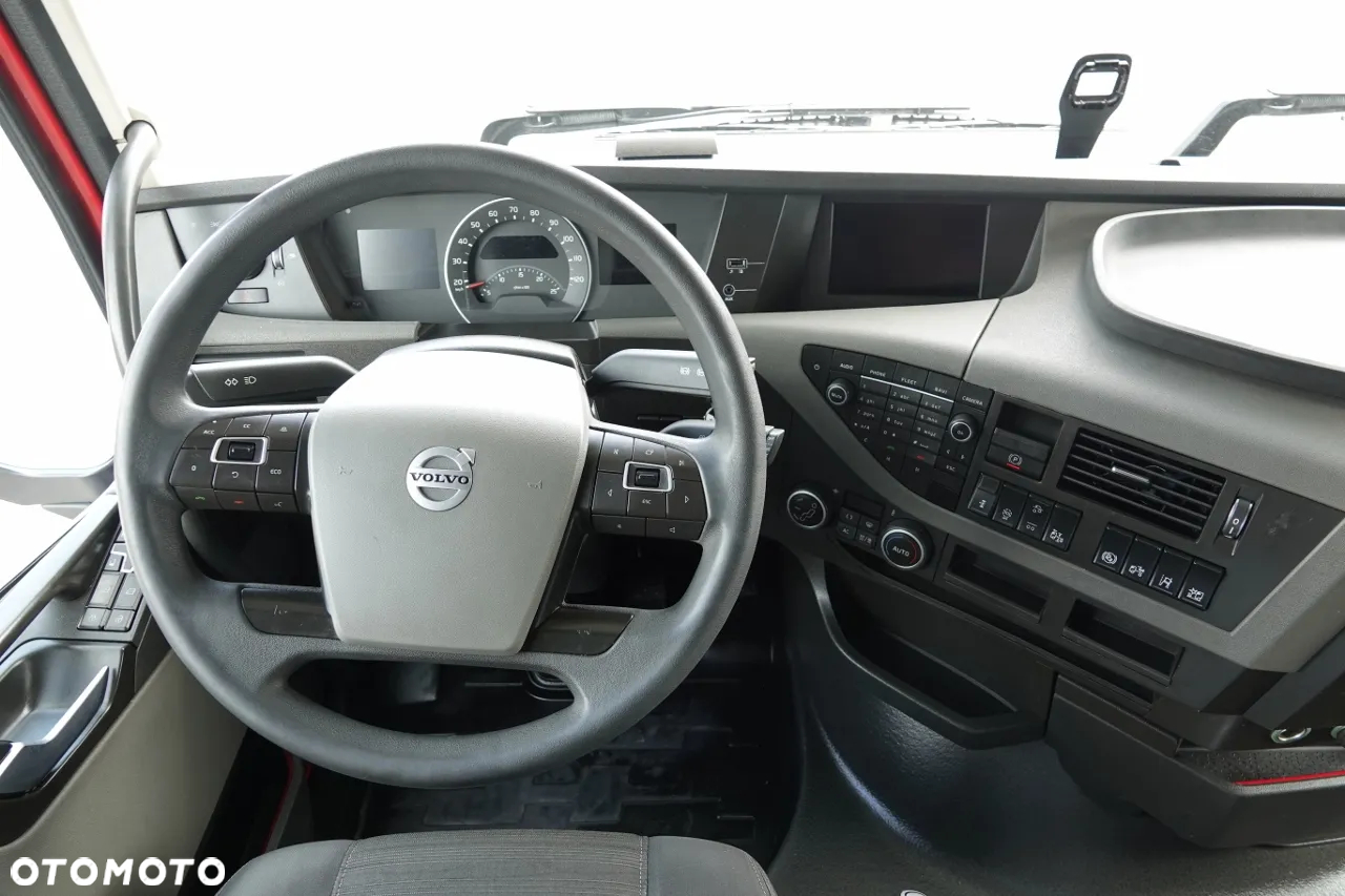 Volvo FH 460  / ZESTAW TANDEM 120 M3 / KLIMA POSTOJOWA  / PRZEJAZDOWY / 2021 ROK / PO ZŁOTYM KONTRAKCIE SERWISOWYM - 30