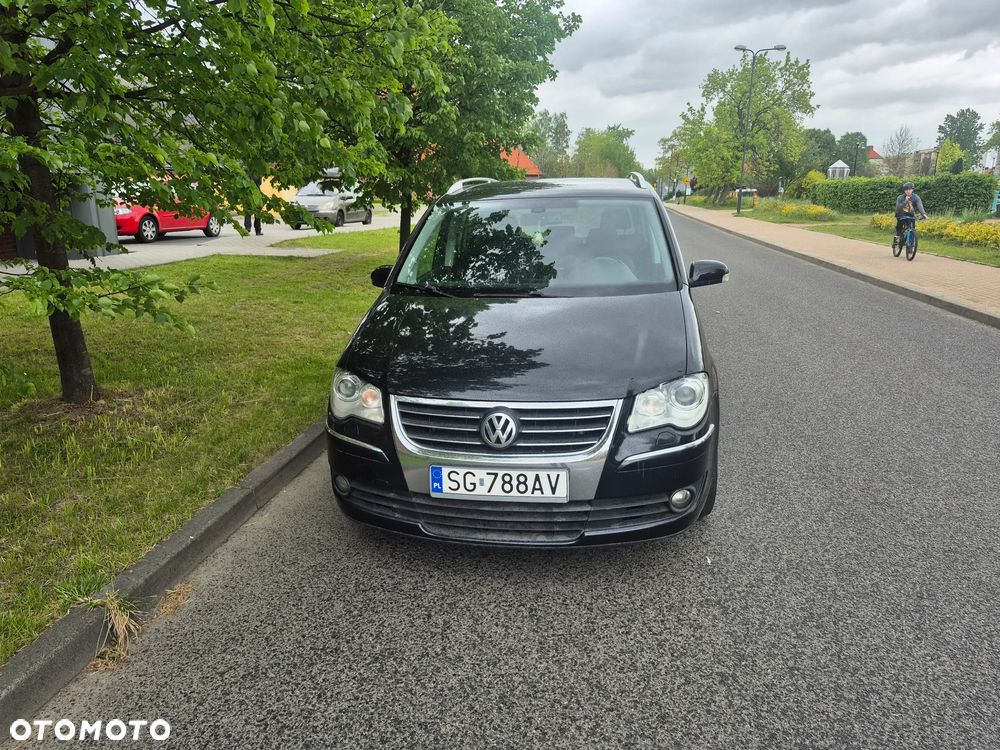 Volkswagen Touran 2.0 TDI Highline - 18