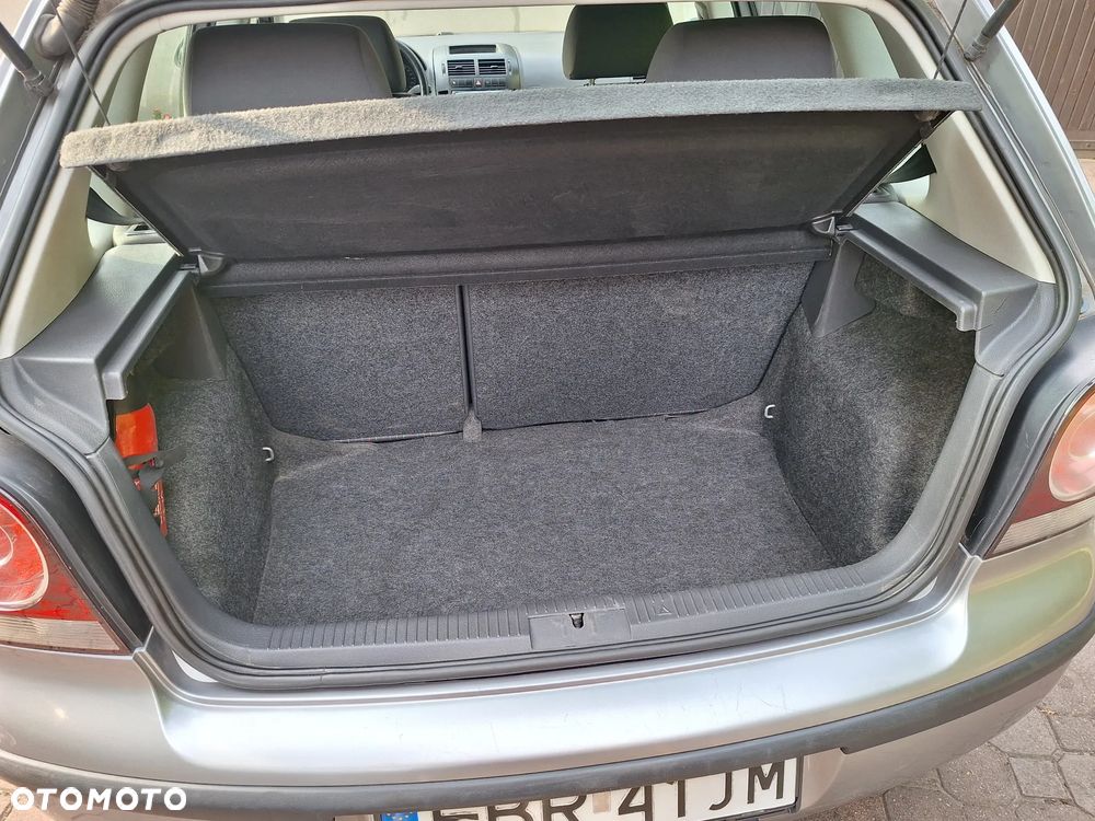 Volkswagen Polo - 5