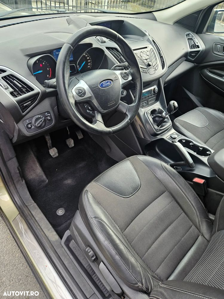 Ford Kuga 2.0 TDCi Titanium - 10