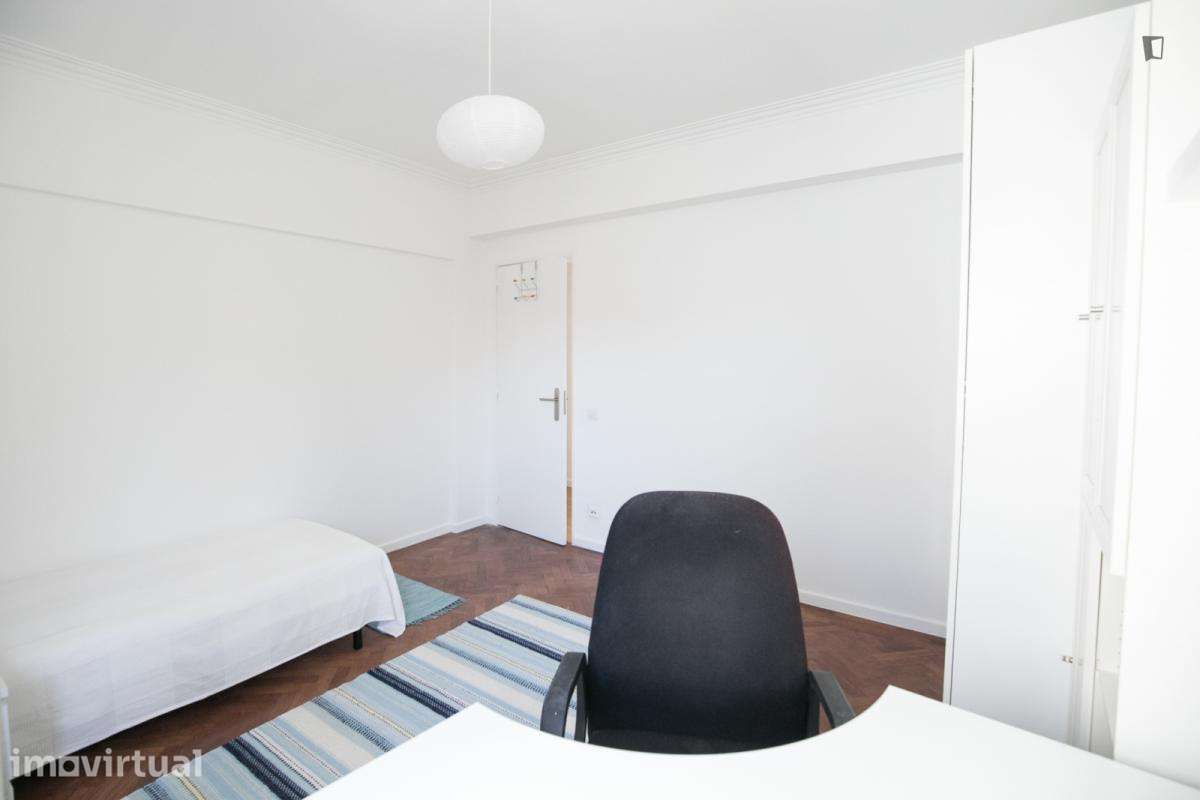 Quarto - localizado em Penha de França Lisbon - Grande imagem: 5/22