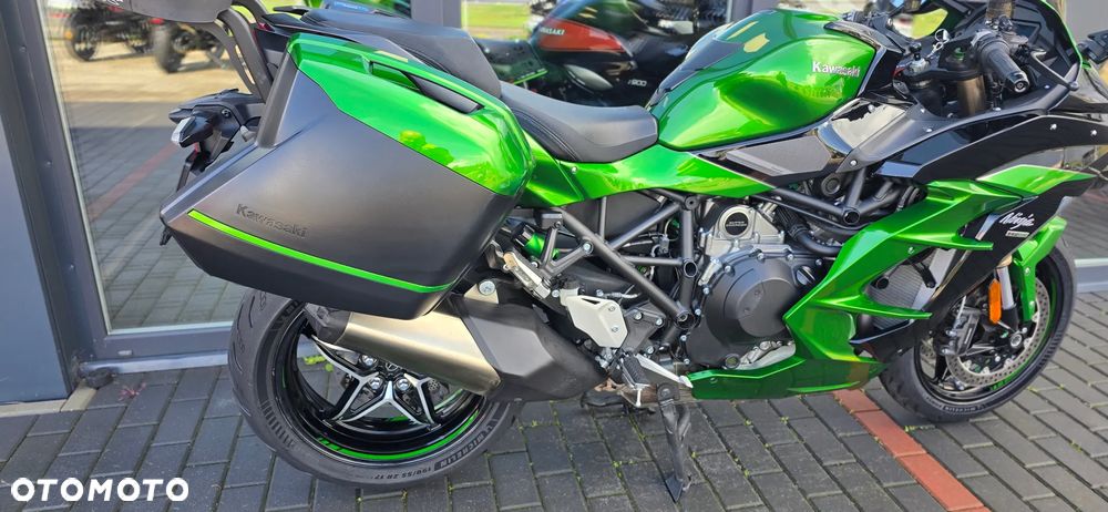 Kawasaki H2 - 24