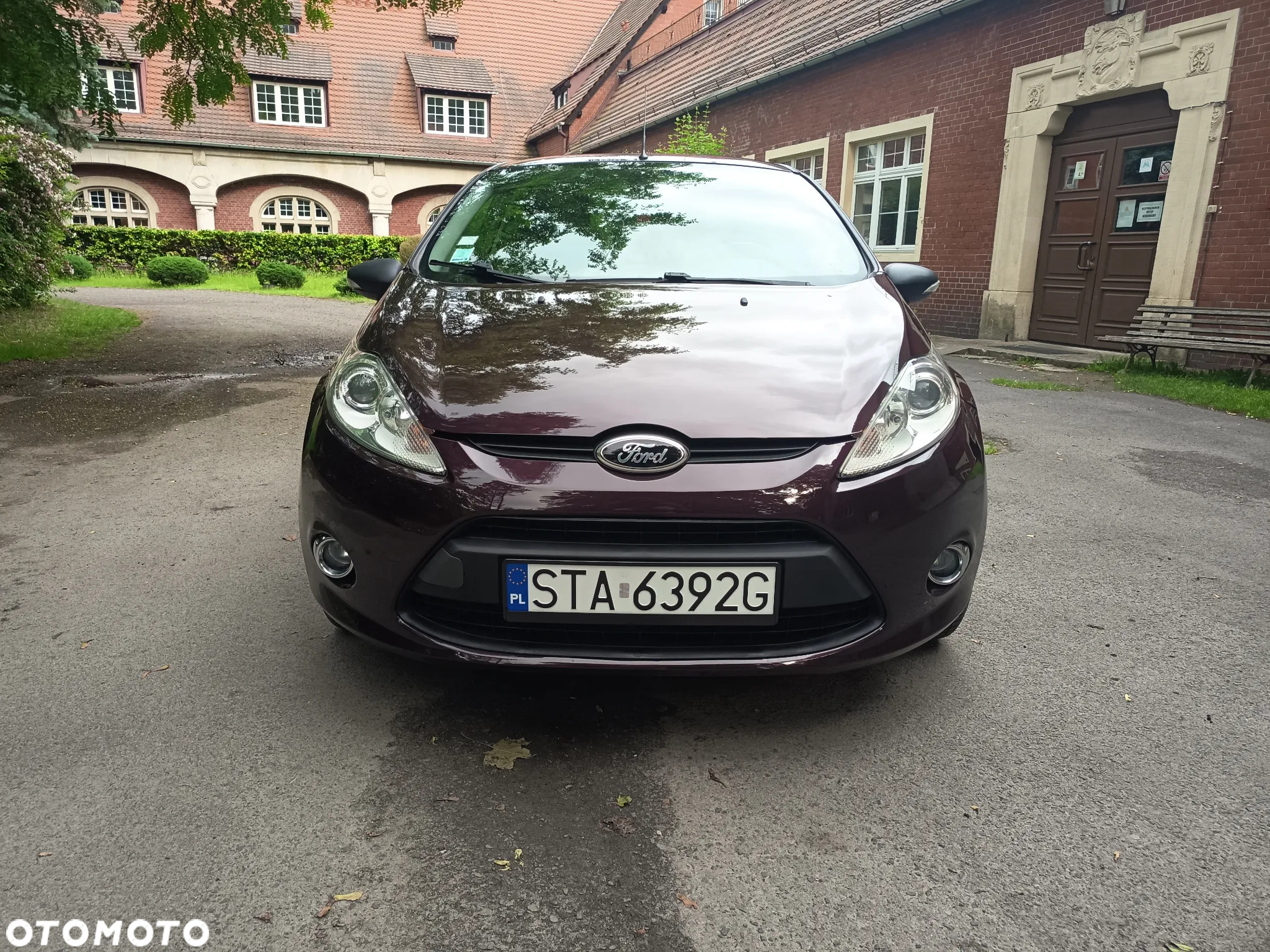 Ford Fiesta 1.6 TDCi DPF Ghia - 8