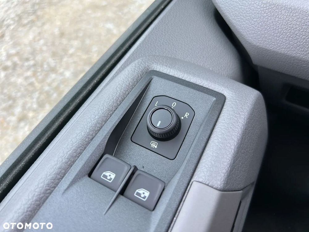 Volkswagen Crafter 35 Furgon L3/H2, 2.0 TDI 140 KM, Wysoki dach, r.o. 3640mm - 28
