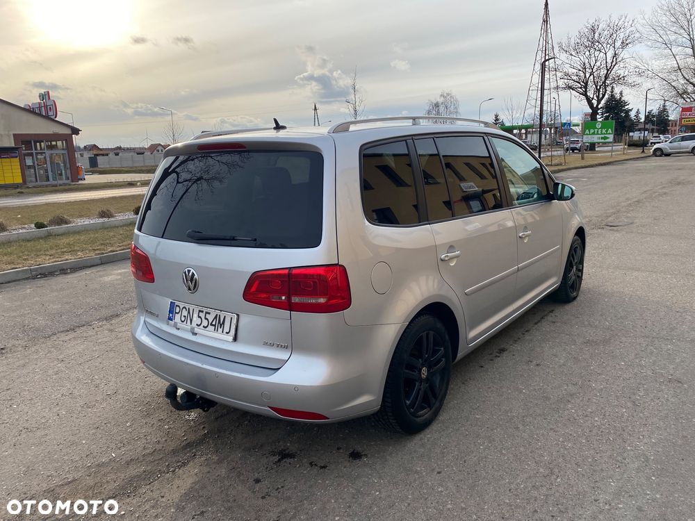 Volkswagen Touran 2.0 TDI DPF Comfortline - 4