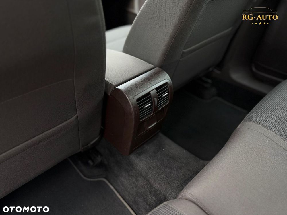 Volkswagen Passat - 29