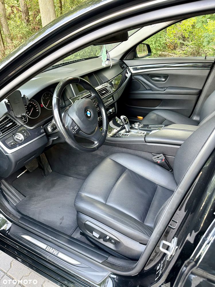 BMW Seria 5 520d - 15