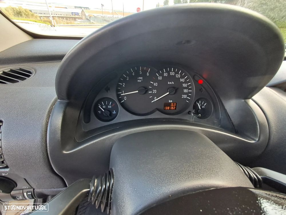 Opel CORSA C VAN - 14