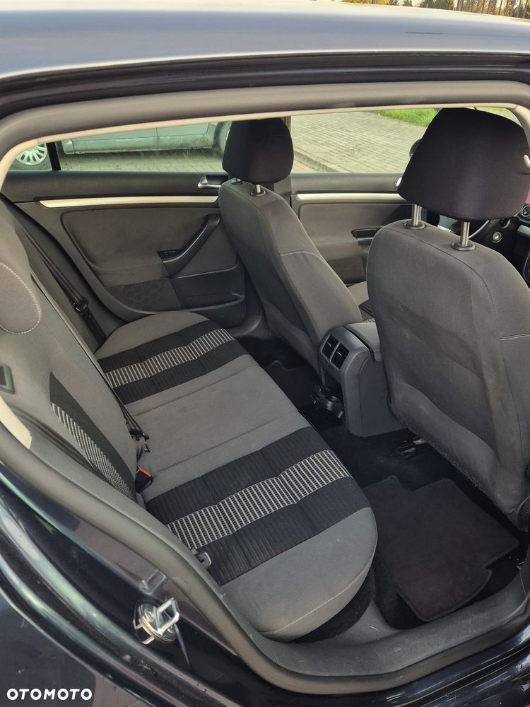 Volkswagen Golf 1.9 TDI United - 6