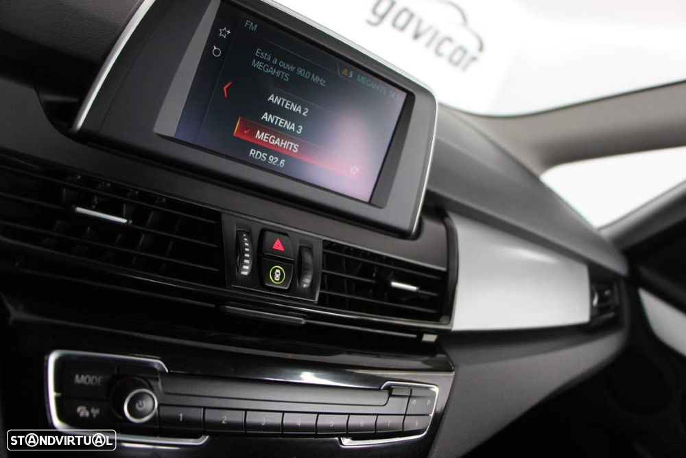 BMW 225xe Active Tourer iPerformance - 12