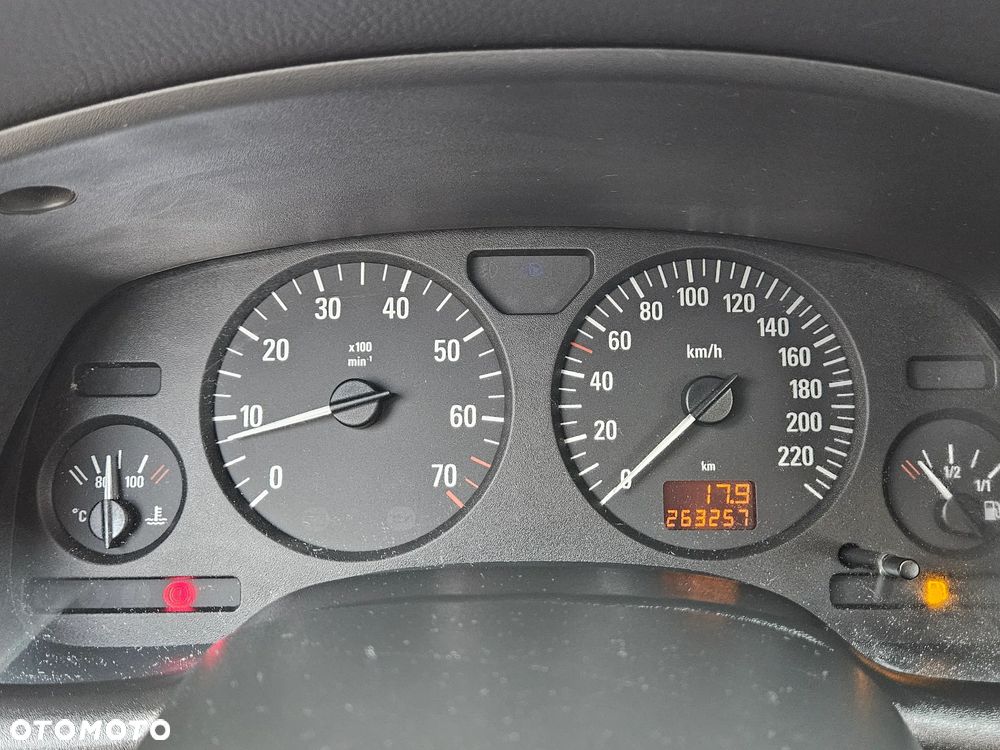 Opel Astra 1.4 Elegance - 15