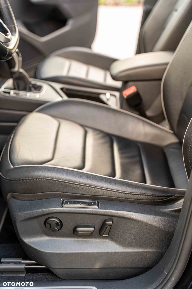 Volkswagen Tiguan 1.4 eHybrid OPF DSG Elegance - 19
