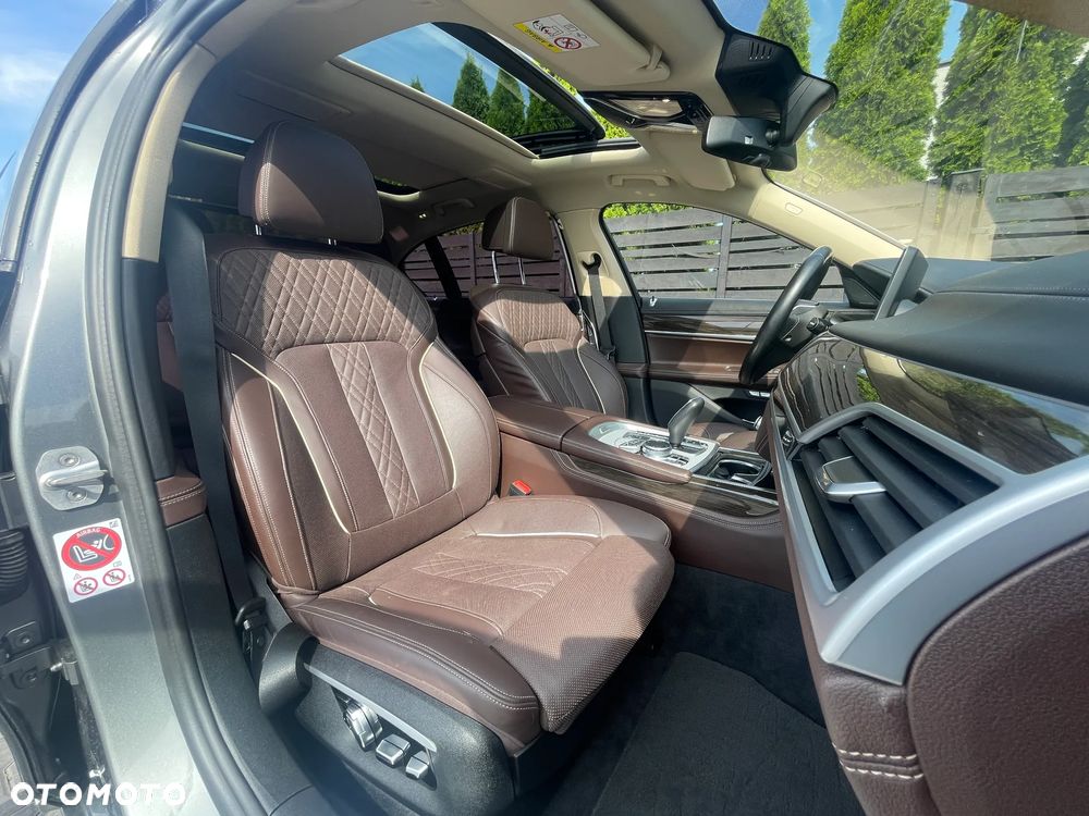 BMW Seria 7 740Le iPerformance - 7