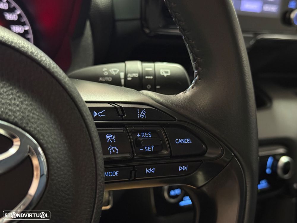 Toyota Yaris 1.5 HDF Comfort Plus - 10