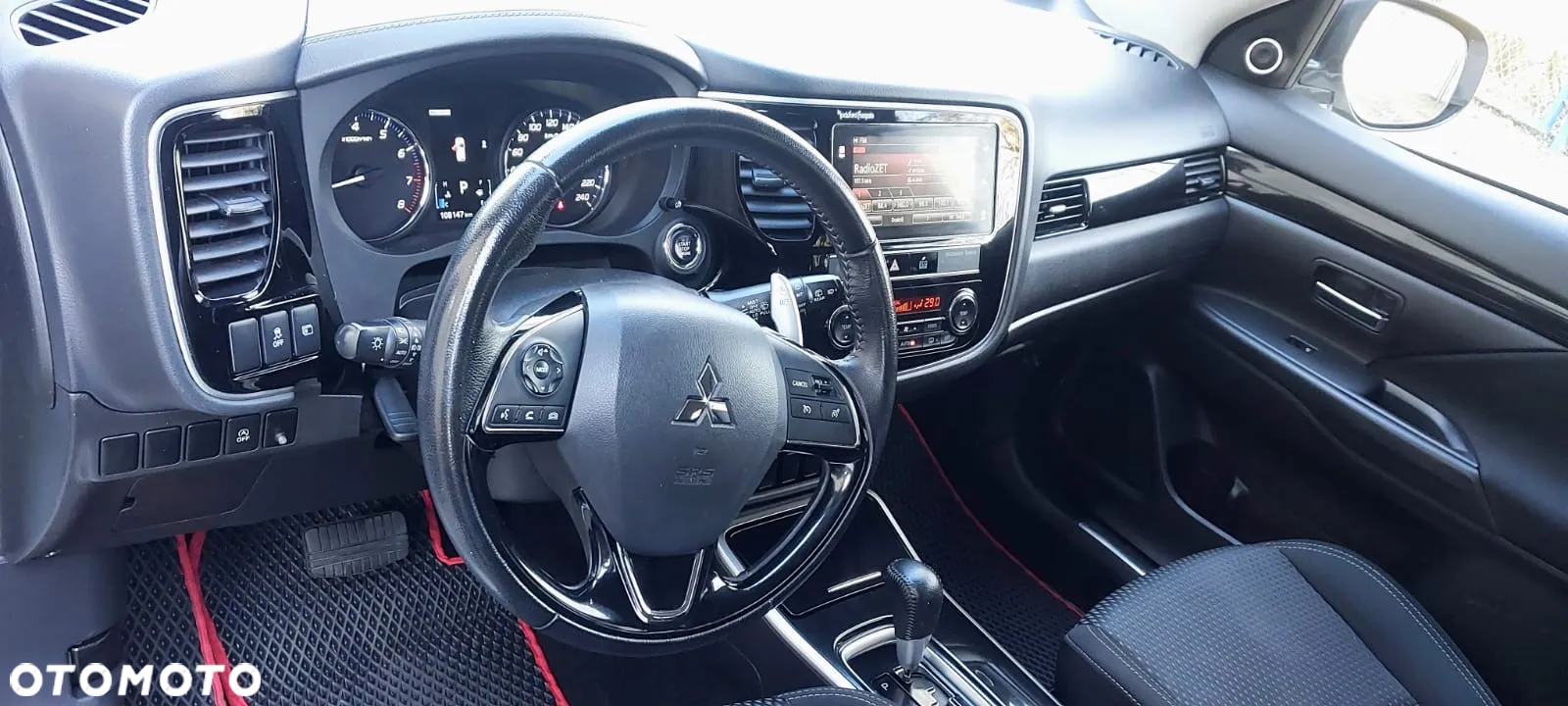 Mitsubishi Outlander 2.0 Instyle Navi 4WD CVT - 31