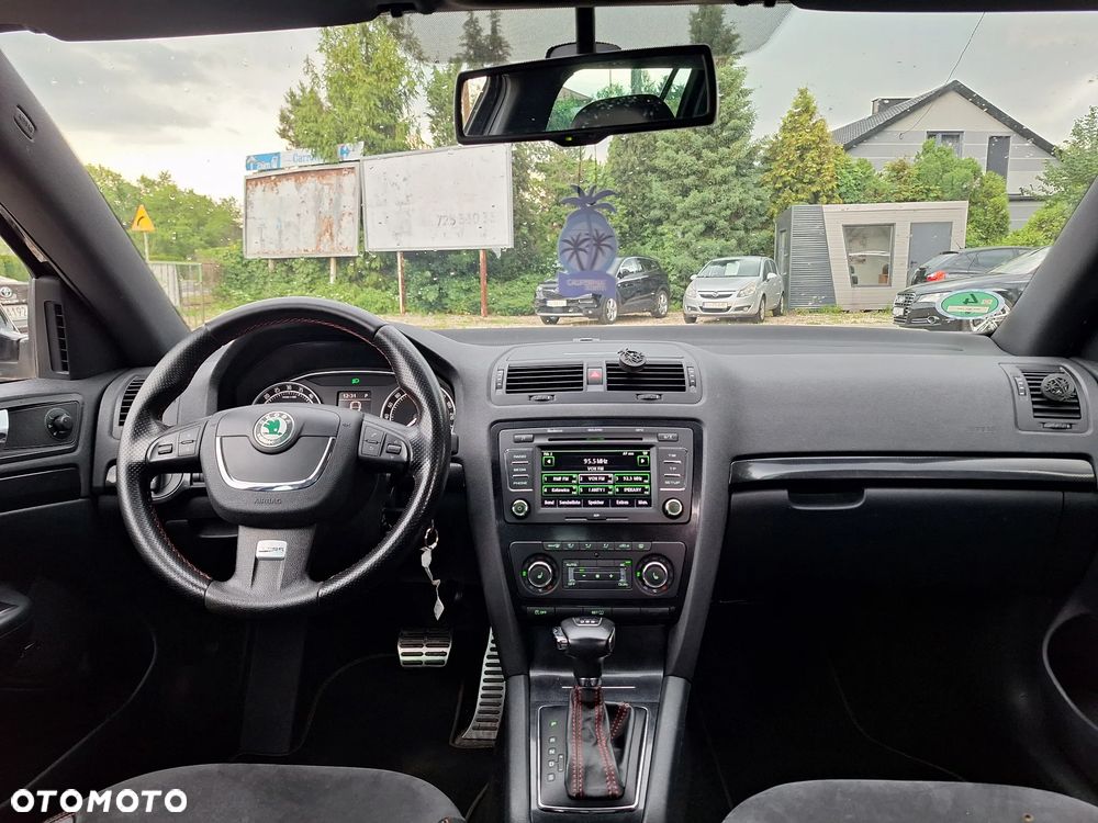 Skoda Octavia 2.0 TDI RS DSG - 23