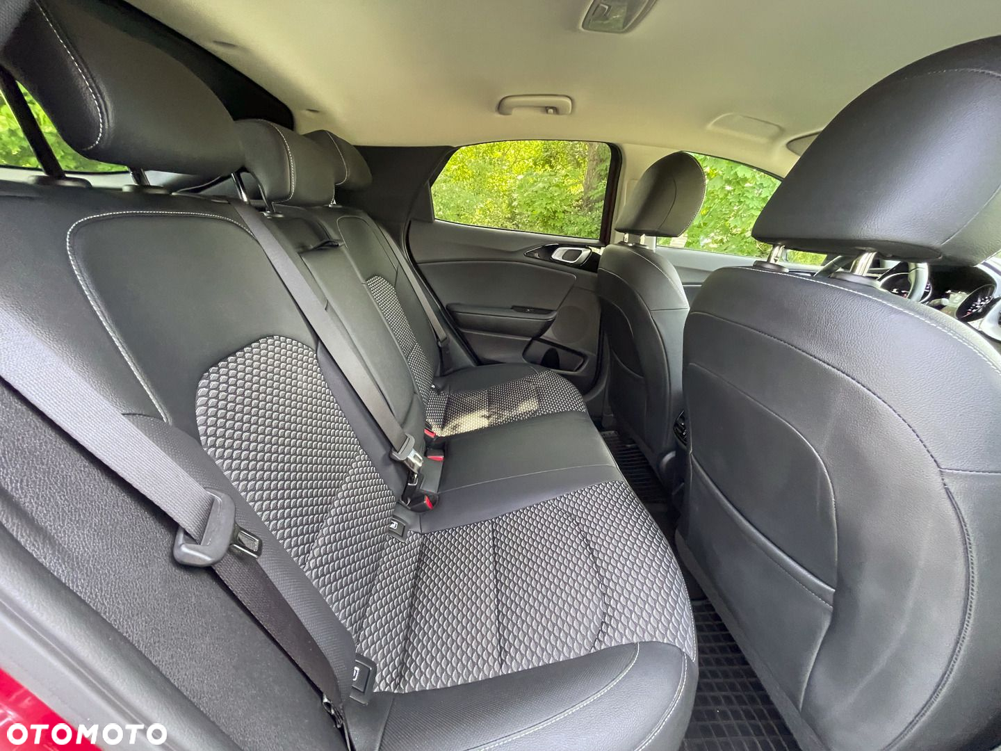 Kia XCeed 1.5 T-GDI L Business Line DCT - 12