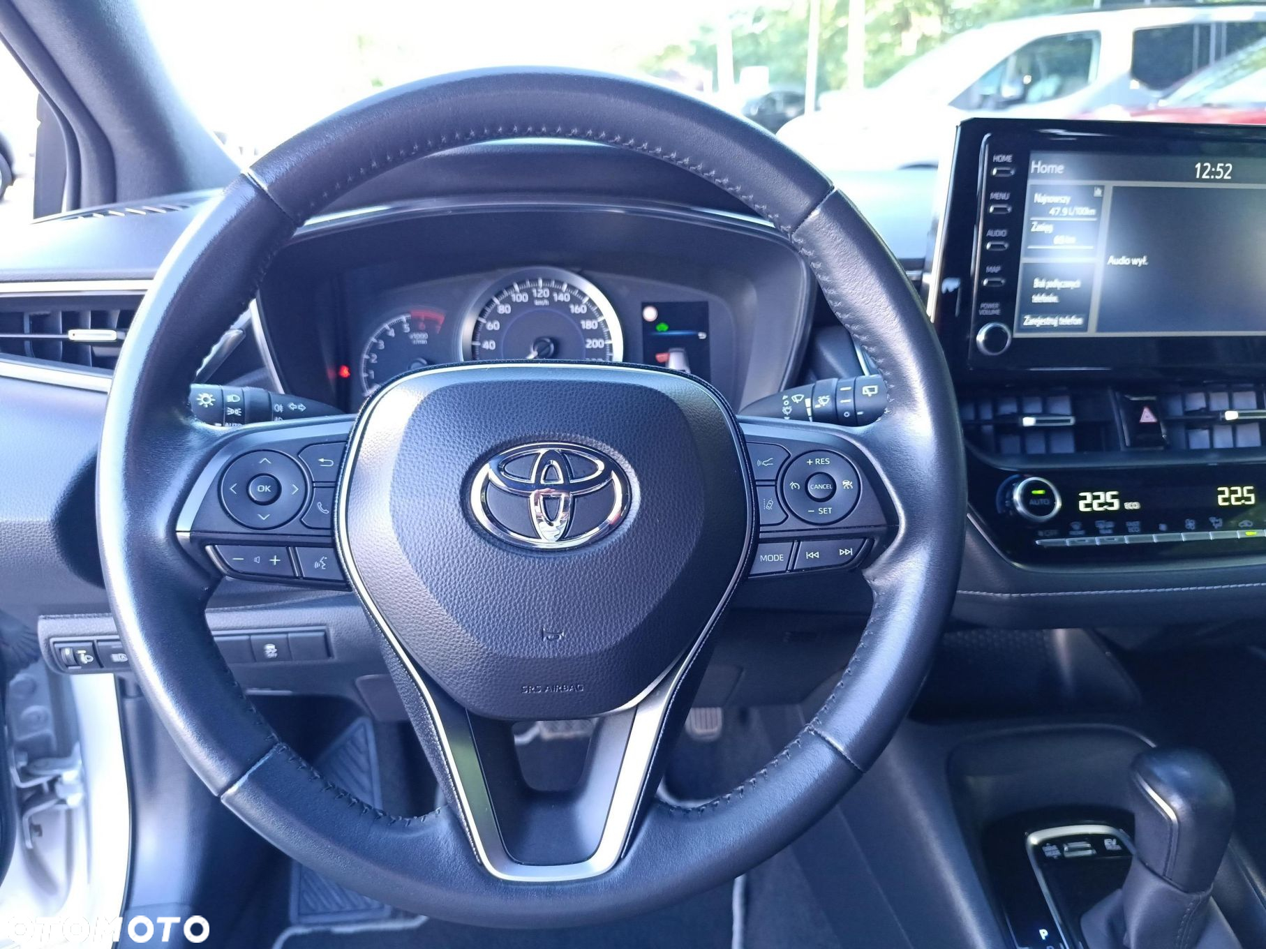 Toyota Corolla 1.8 Hybrid Comfort - 12