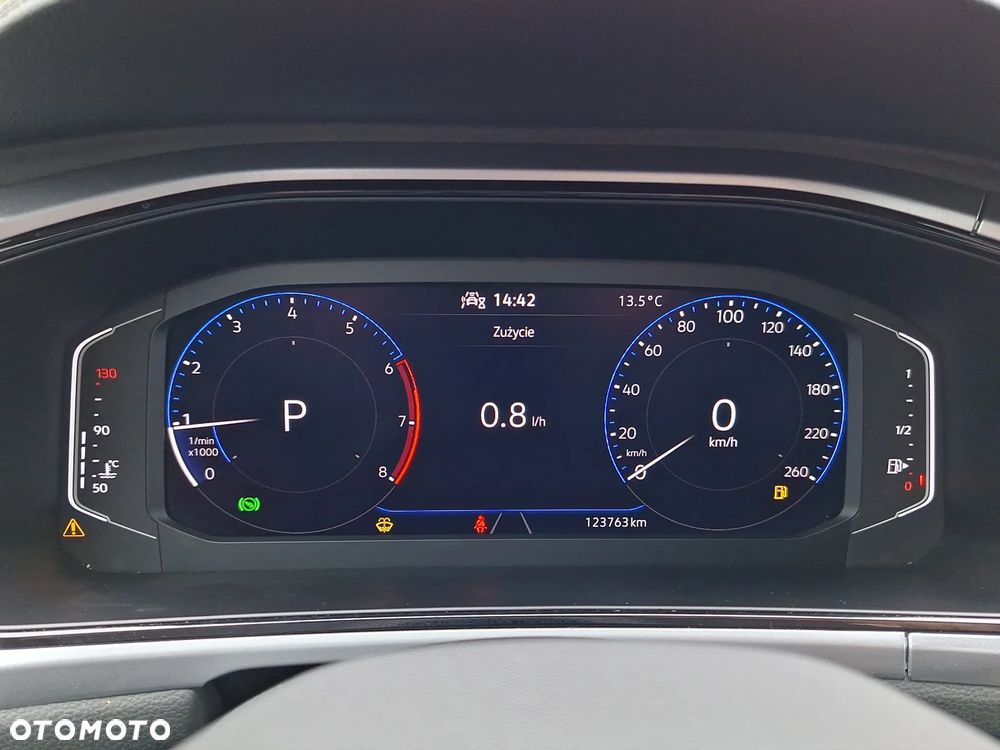 Volkswagen T-Roc 1.5 TSI Life DSG - 8