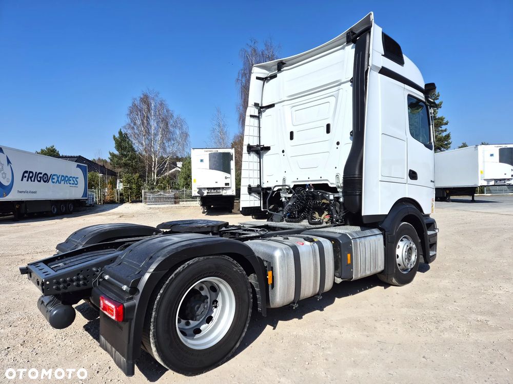 Mercedes-Benz Actros - 7