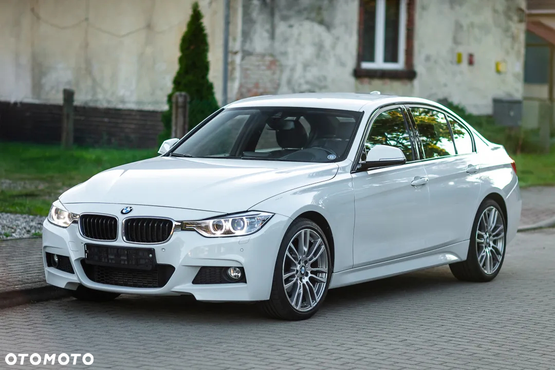 BMW Seria 3 330d xDrive M Sport - 10