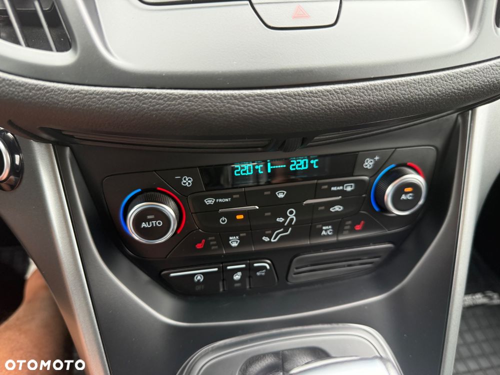Ford Kuga 2.0 TDCi 4WD Titanium - 29