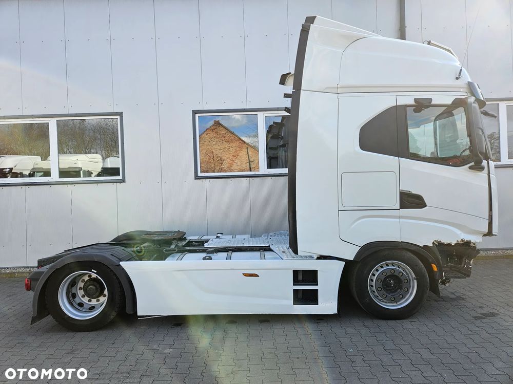 Iveco S-WAY 530KM / Lowdeck / - 4