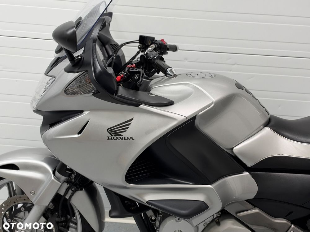 Honda NTV - 24