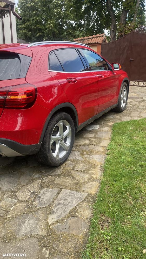 Mercedes-Benz GLA 220 d 4MATIC Aut. - 5