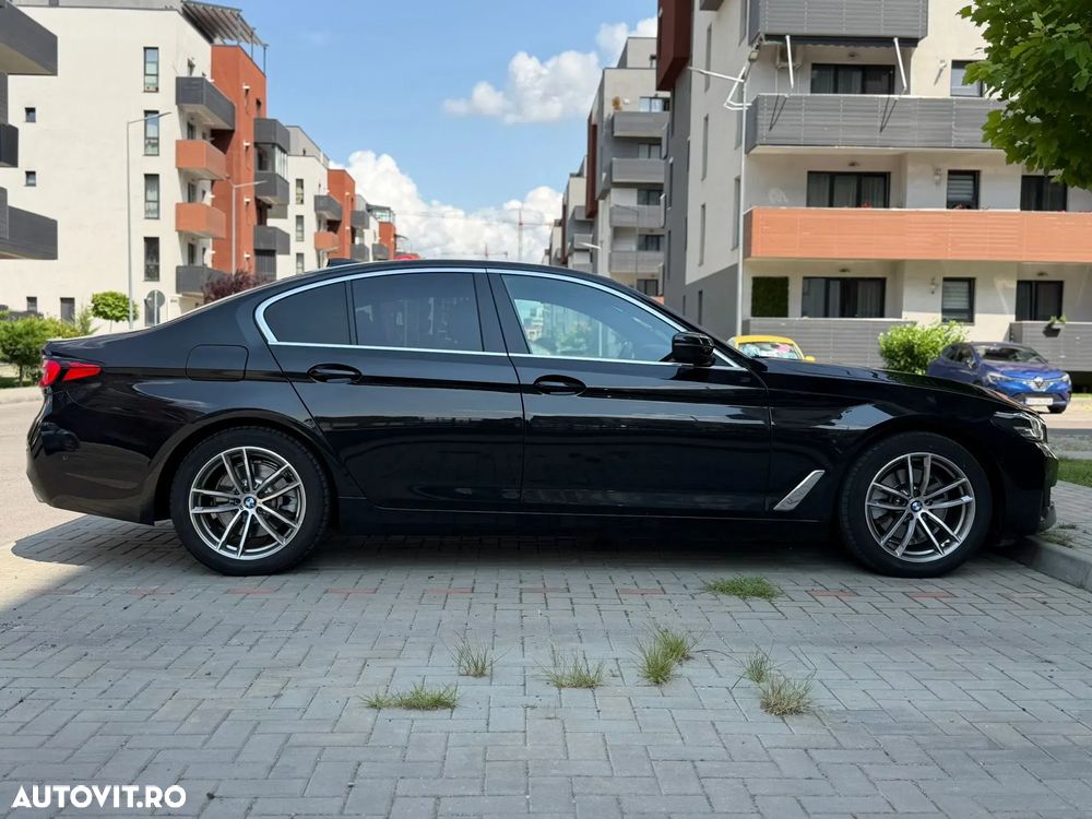 BMW Seria 5 518d Aut. Luxury Line - 12