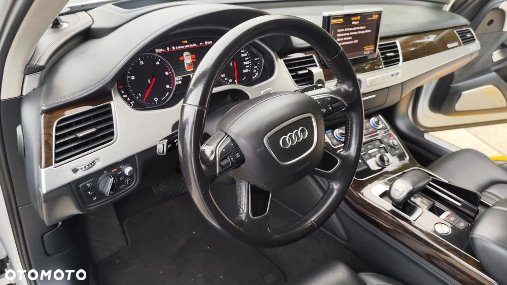 Audi A8 4.2 TDI L Quattro - 16