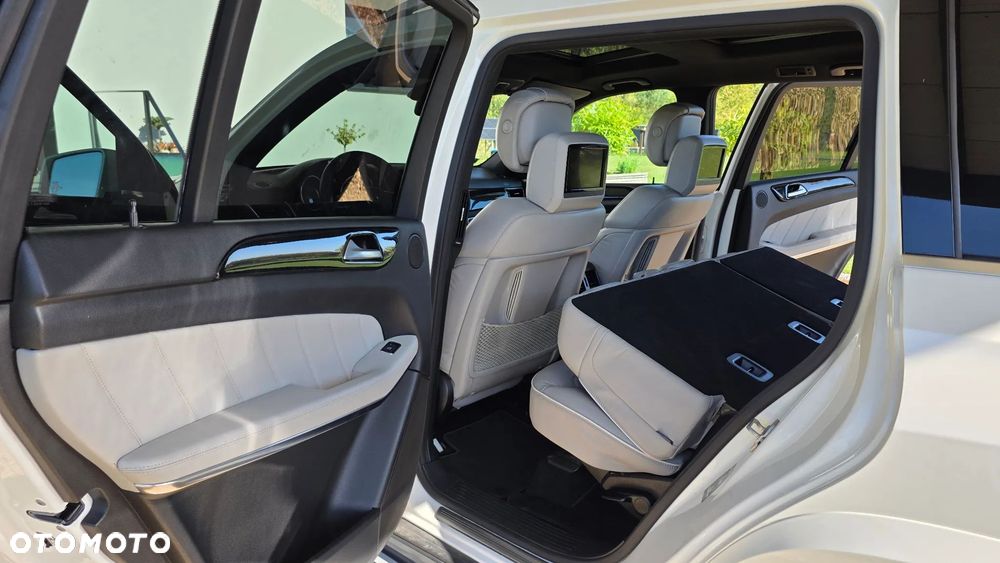 Mercedes-Benz GL 500 4-Matic - 16