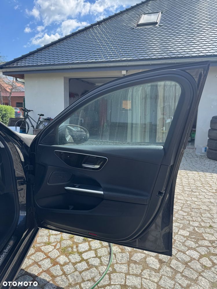 Mercedes-Benz Klasa C 220 d 4Matic 9G-TRONIC Avantgarde - 12