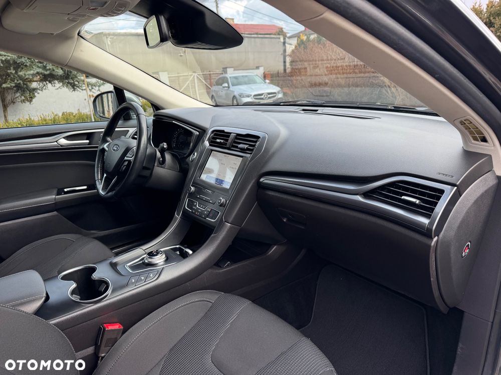 Ford Mondeo 2.0 EcoBlue Titanium - 32