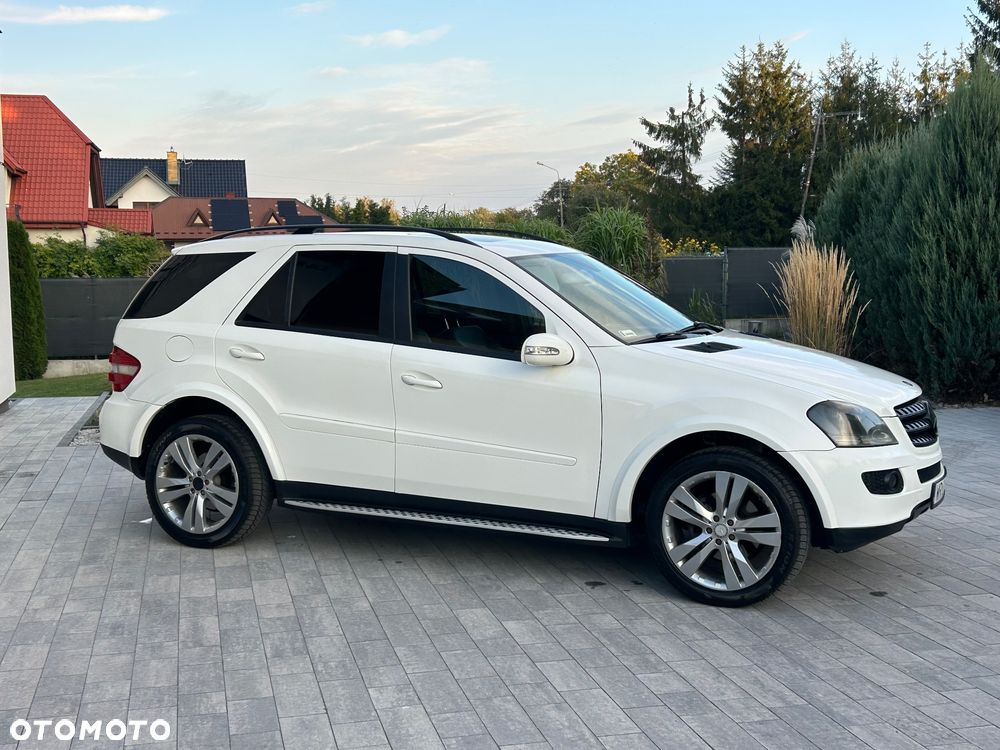 Mercedes-Benz ML 350 4-Matic - 9