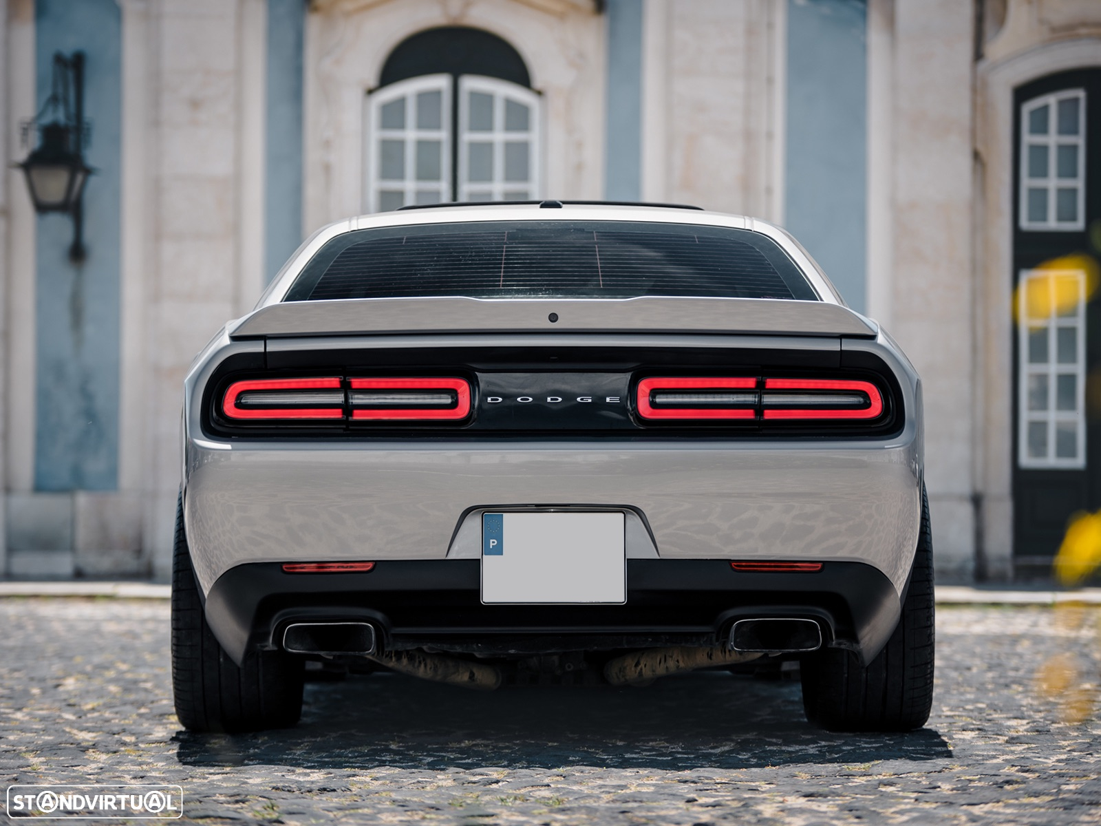Dodge Challenger Auto R/T Plus - 3