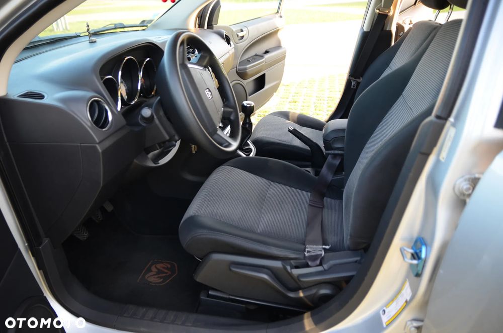Dodge Caliber 2.0 SE - 9