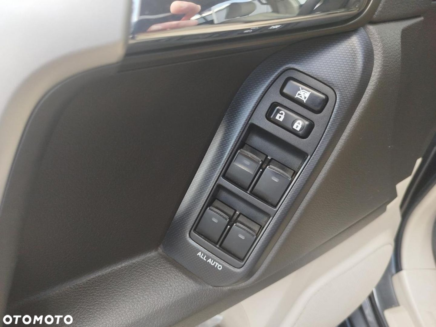 Toyota Land Cruiser - 13