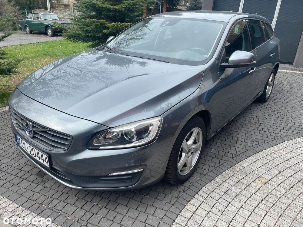 Volvo V60 D3 Momentum - 4