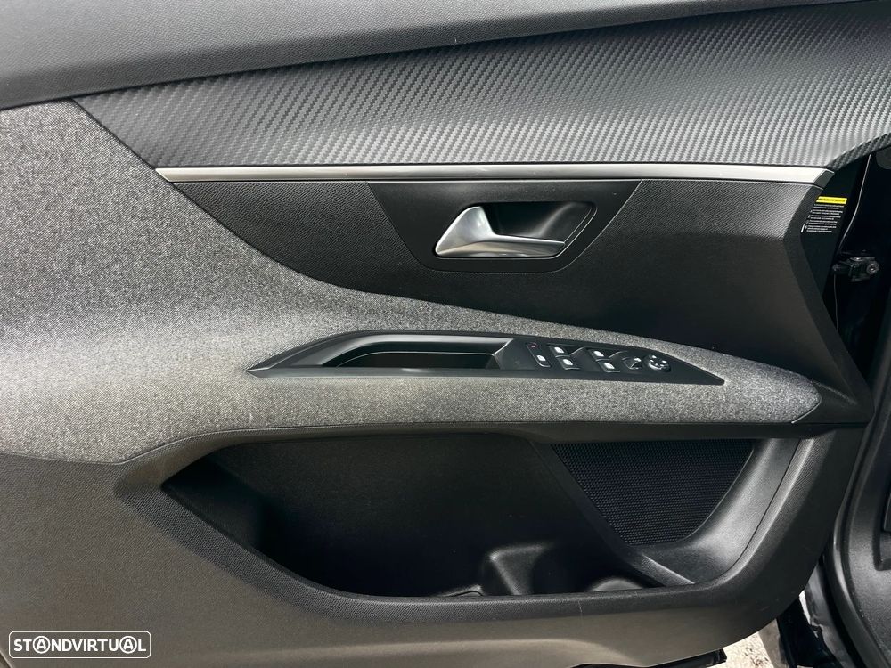 Peugeot 5008 BlueHDI 130 EAT8 Crossway - 15