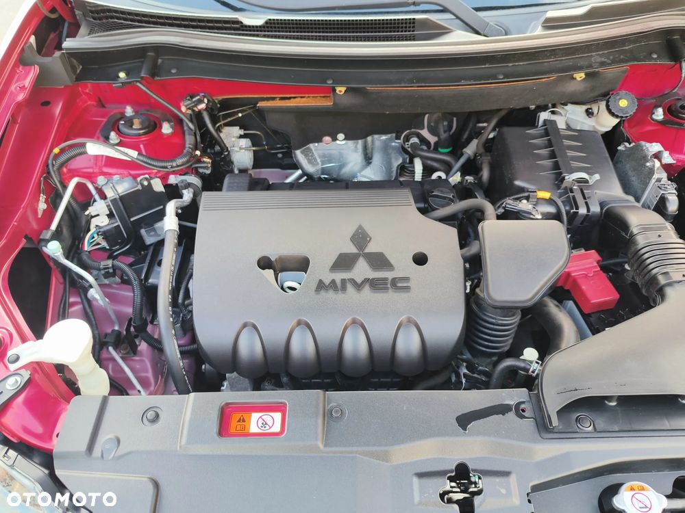 Mitsubishi Outlander 2.0 2WD CVT Diamant Edition - 29