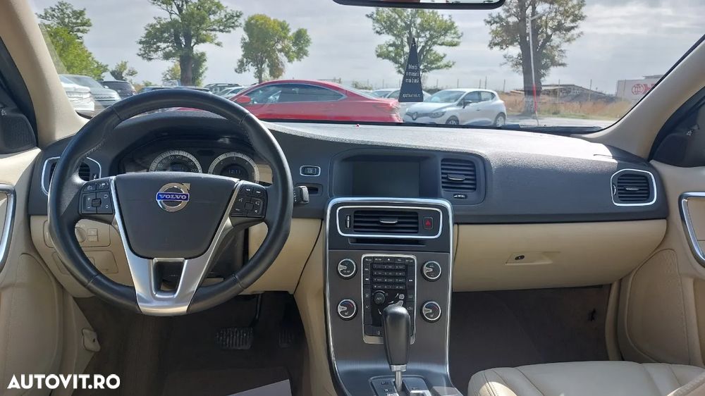 Volvo S60 D5 Summum - 12