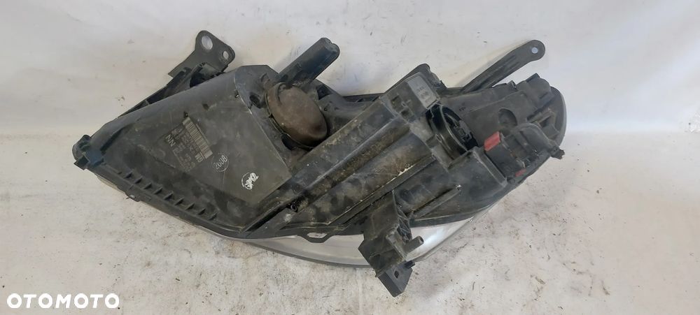 .  PRZOD PRZEDNIA LAMPA PRAWA OPEL ZAFIRA B - 6