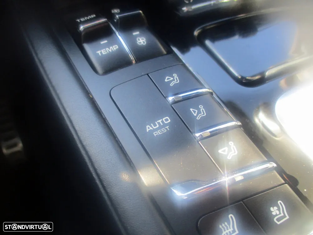 Porsche Cayenne S Hybrid - 34