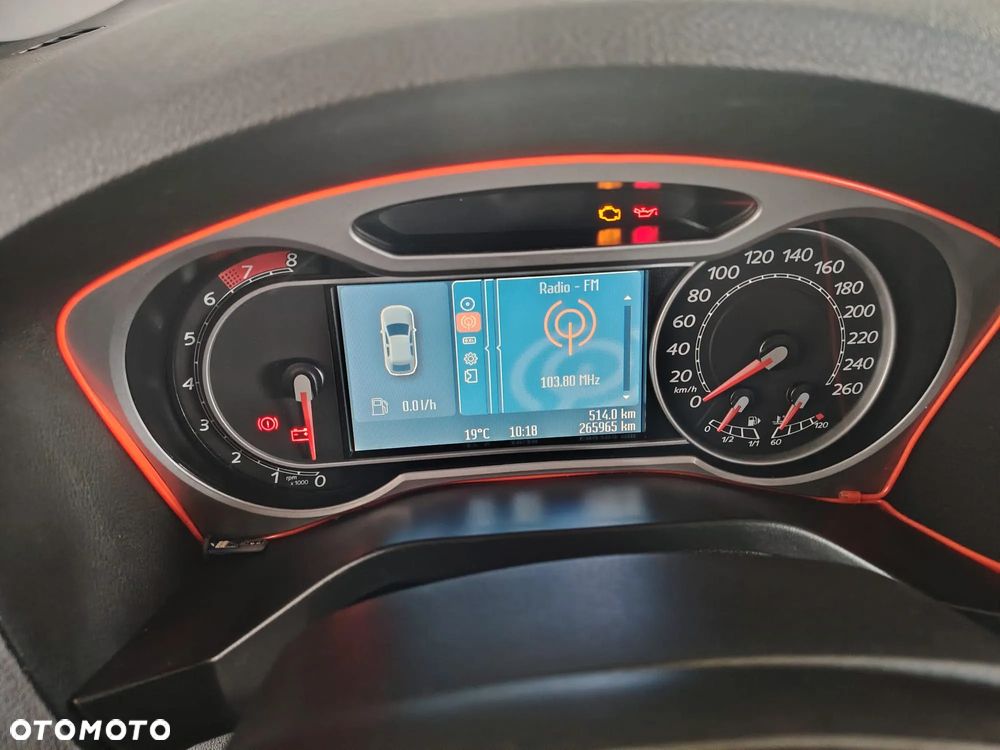 Ford S-Max - 22