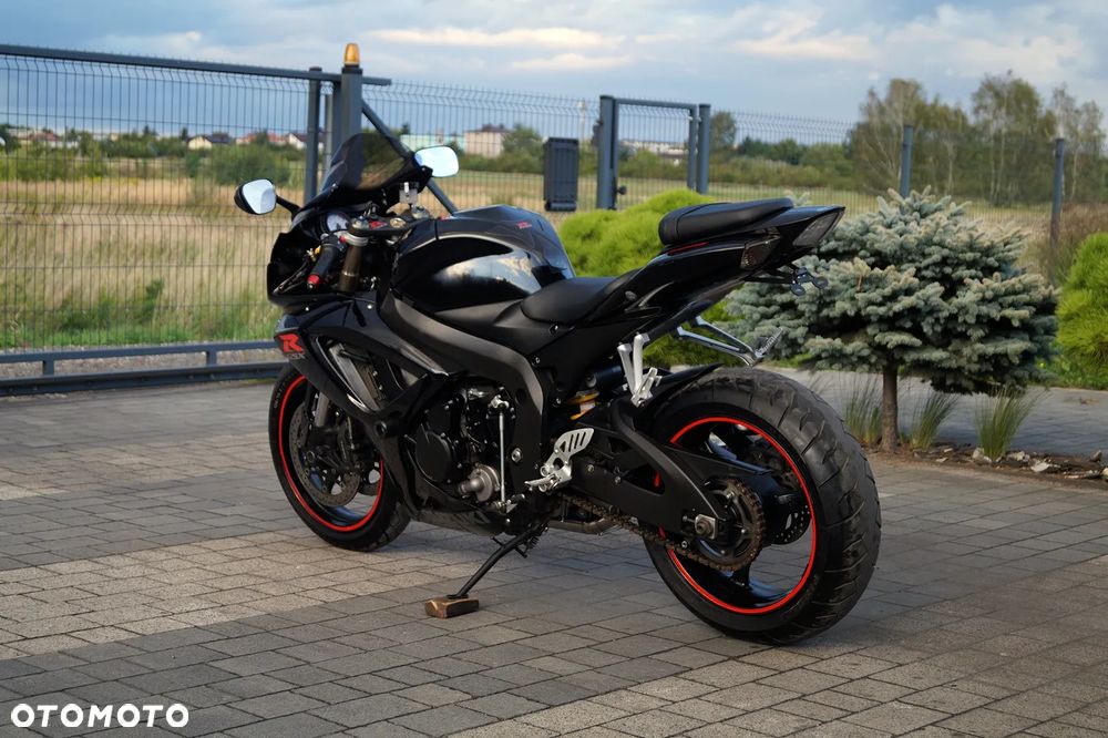 Suzuki GSX-R - 8