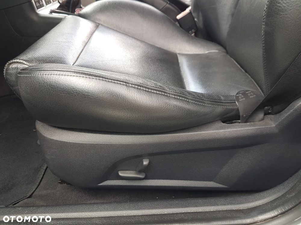 Ford Mondeo 3.0 V6 ST 220 - 17