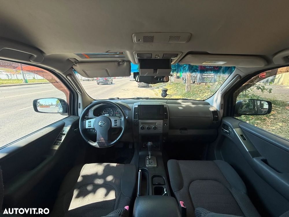 Nissan Pathfinder - 3