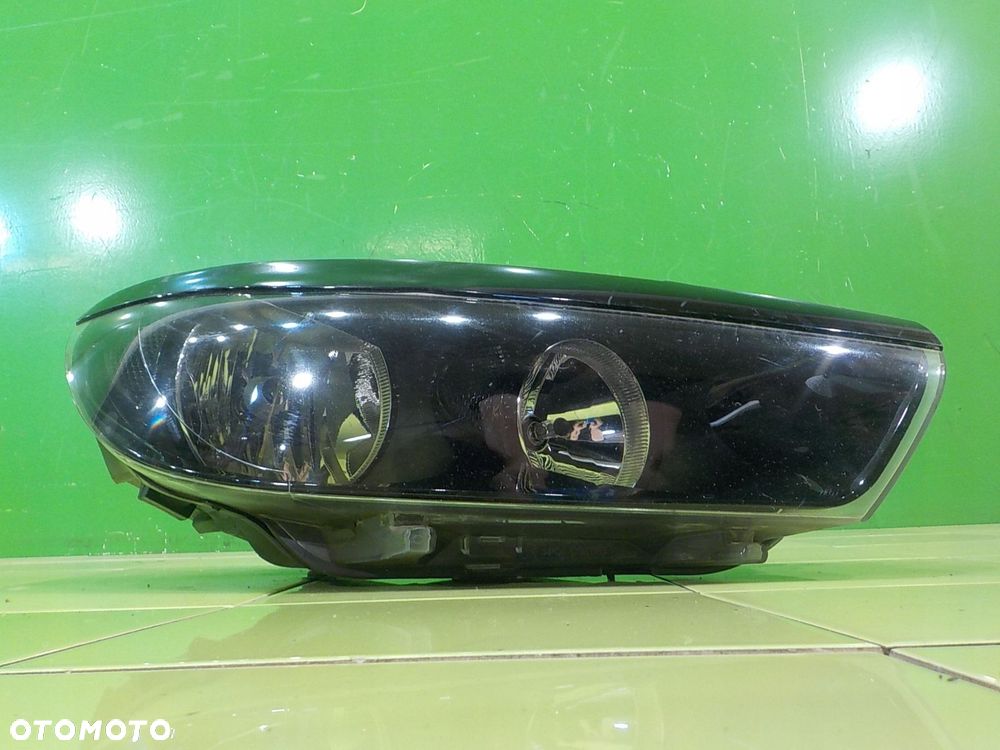 VW SCIROCCO 1.4 TSI 11r HB 3D lampa prawa przod - 8
