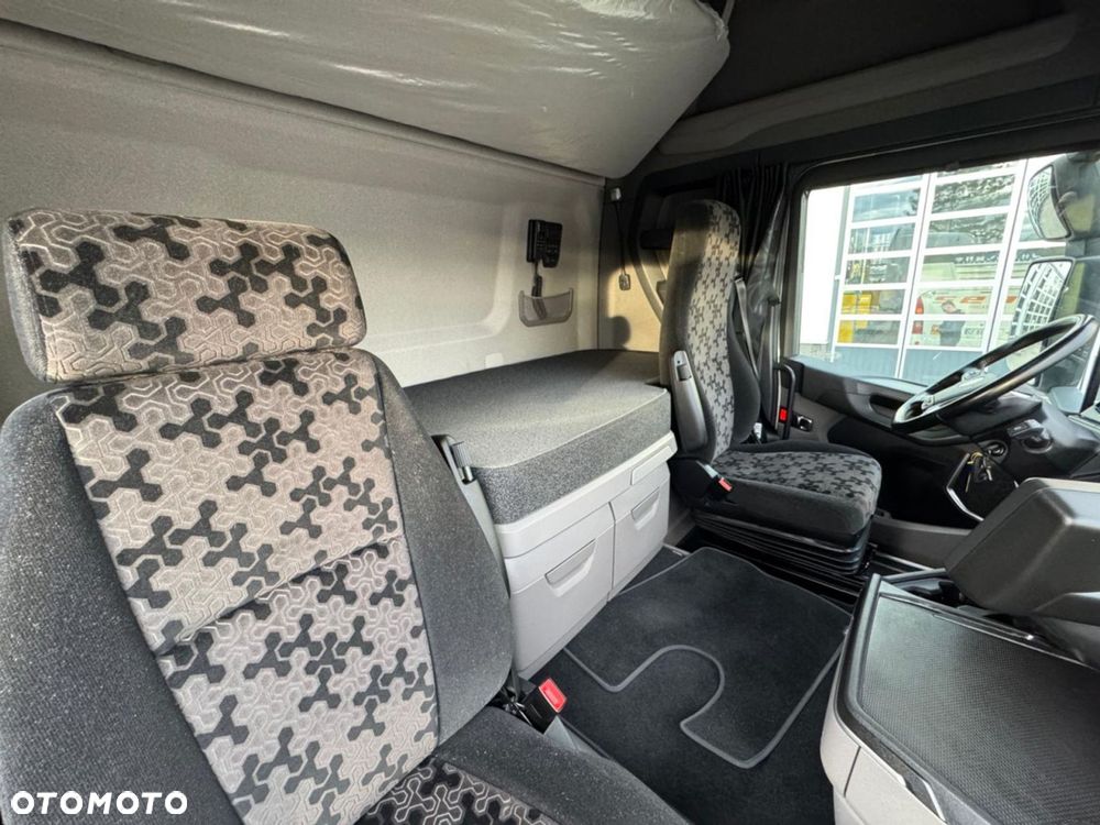 Scania R 460 A4x2NA - 17